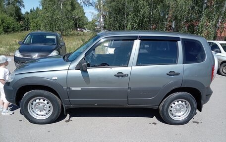 Chevrolet Niva I рестайлинг, 2011 год, 370 000 рублей, 4 фотография