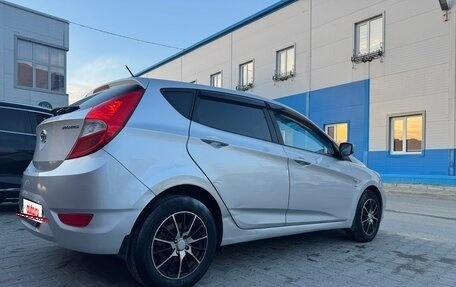 Hyundai Solaris II рестайлинг, 2013 год, 800 000 рублей, 11 фотография