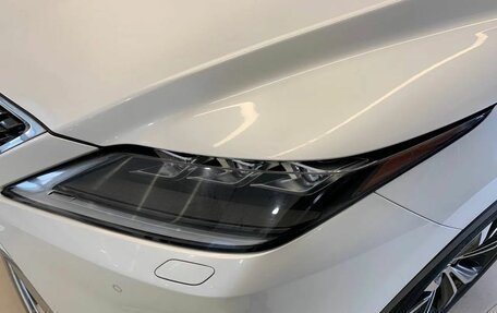 Lexus RX IV рестайлинг, 2020 год, 5 500 000 рублей, 14 фотография