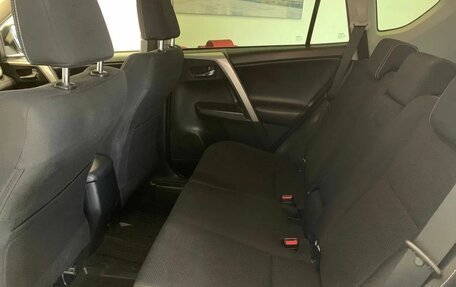 Toyota RAV4, 2018 год, 2 200 000 рублей, 9 фотография