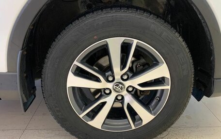 Toyota RAV4, 2018 год, 2 200 000 рублей, 15 фотография