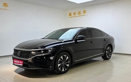 Volkswagen Passat B8 рестайлинг, 2022 год, 2 025 000 рублей, 1 фотография