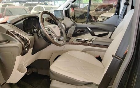 Ford Tourneo Custom I рестайлинг, 2023 год, 4 050 000 рублей, 3 фотография