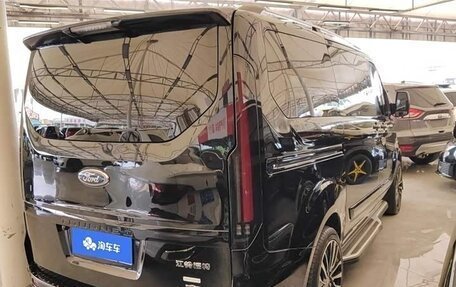 Ford Tourneo Custom I рестайлинг, 2023 год, 4 050 000 рублей, 9 фотография