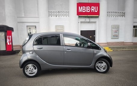 Mitsubishi i-MiEV, 2011 год, 600 000 рублей, 2 фотография
