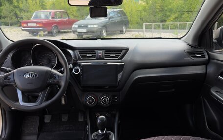 KIA Rio III рестайлинг, 2013 год, 760 000 рублей, 11 фотография