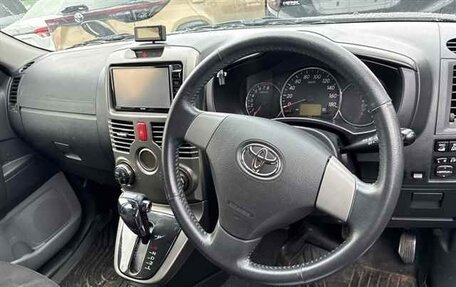 Toyota Rush II, 2014 год, 950 000 рублей, 6 фотография