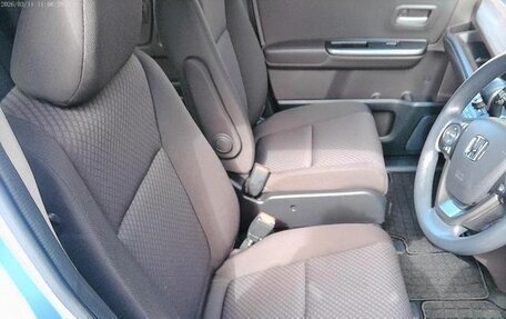 Honda Freed II, 2021 год, 1 200 000 рублей, 10 фотография