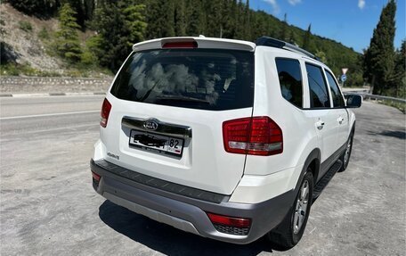 KIA Mohave I, 2017 год, 2 750 000 рублей, 3 фотография
