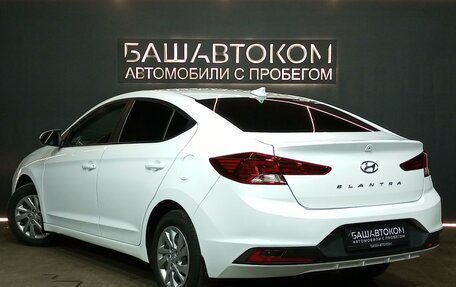 Hyundai Elantra VI рестайлинг, 2019 год, 1 660 000 рублей, 6 фотография