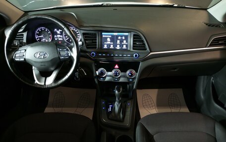 Hyundai Elantra VI рестайлинг, 2019 год, 1 660 000 рублей, 9 фотография