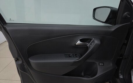Volkswagen Polo VI (EU Market), 2015 год, 600 000 рублей, 9 фотография