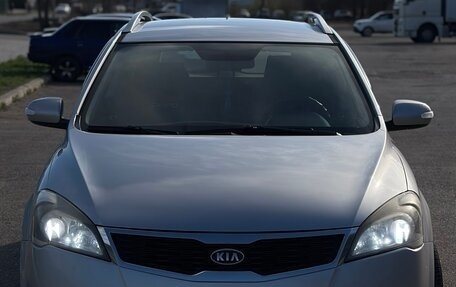 KIA cee'd I рестайлинг, 2011 год, 649 000 рублей, 1 фотография
