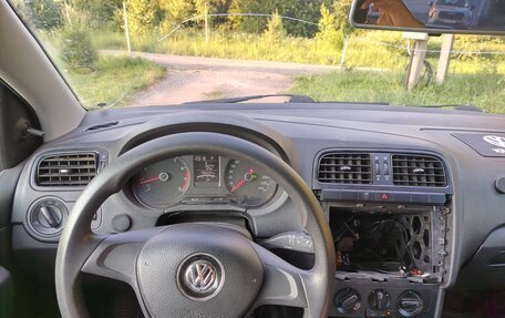 Volkswagen Polo VI (EU Market), 2017 год, 830 000 рублей, 2 фотография