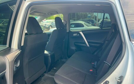 Toyota RAV4, 2015 год, 2 229 000 рублей, 11 фотография