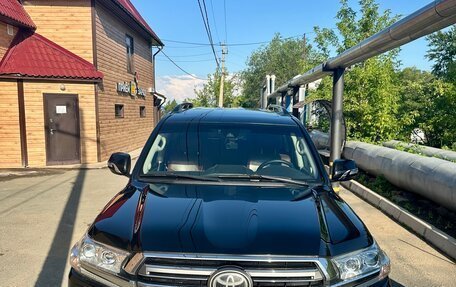 Toyota Land Cruiser 200, 2015 год, 6 200 000 рублей, 2 фотография