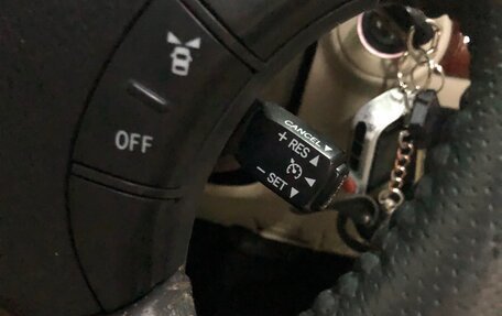 Toyota Land Cruiser Prado 120 рестайлинг, 2005 год, 2 080 000 рублей, 4 фотография
