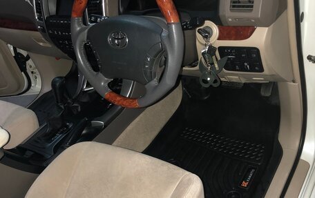 Toyota Land Cruiser Prado 120 рестайлинг, 2005 год, 2 080 000 рублей, 6 фотография