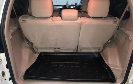 Toyota Land Cruiser Prado 120 рестайлинг, 2005 год, 2 080 000 рублей, 28 фотография