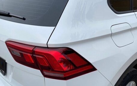 Volkswagen Tiguan II, 2020 год, 2 420 000 рублей, 5 фотография