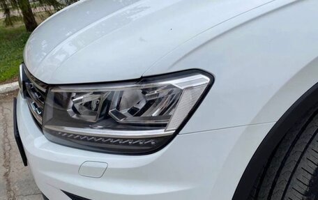 Volkswagen Tiguan II, 2020 год, 2 420 000 рублей, 8 фотография