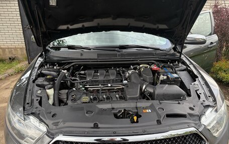 Ford Taurus VI рестайлинг, 2015 год, 1 750 000 рублей, 4 фотография