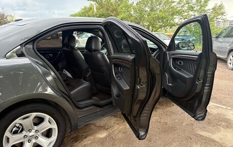 Ford Taurus VI рестайлинг, 2015 год, 1 750 000 рублей, 13 фотография