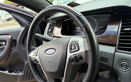 Ford Taurus VI рестайлинг, 2015 год, 1 750 000 рублей, 20 фотография