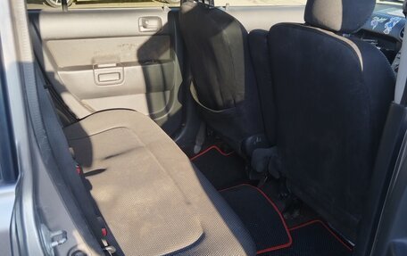Toyota bB I рестайлинг, 2001 год, 355 000 рублей, 17 фотография