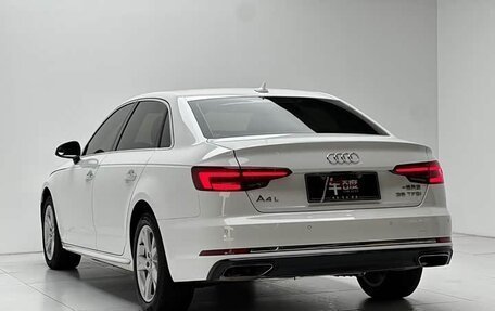 Audi A4, 2019 год, 1 930 000 рублей, 4 фотография
