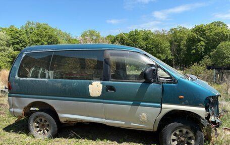 Mitsubishi Delica IV, 1998 год, 215 000 рублей, 4 фотография
