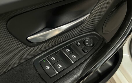 BMW 3 серия, 2017 год, 2 100 000 рублей, 18 фотография
