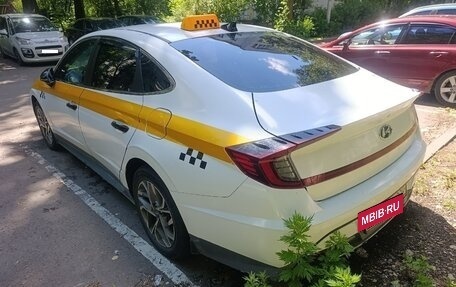Hyundai Sonata VIII, 2021 год, 1 330 000 рублей, 3 фотография