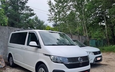 Volkswagen Caravelle T6 рестайлинг, 2020 год, 4 100 000 рублей, 1 фотография