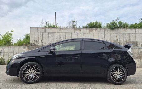 Toyota Prius, 2014 год, 1 080 000 рублей, 7 фотография