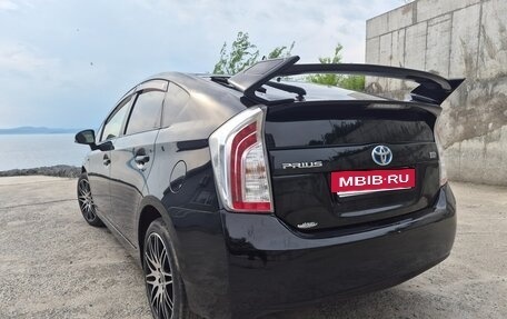 Toyota Prius, 2014 год, 1 080 000 рублей, 6 фотография