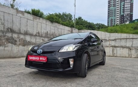 Toyota Prius, 2014 год, 1 080 000 рублей, 8 фотография