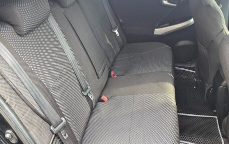 Toyota Prius, 2014 год, 1 080 000 рублей, 17 фотография