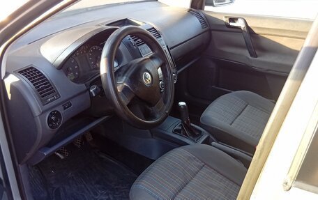 Volkswagen Polo IV рестайлинг, 2007 год, 315 000 рублей, 5 фотография
