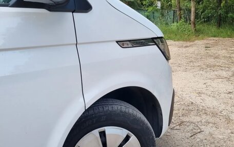 Volkswagen Caravelle T6 рестайлинг, 2020 год, 4 100 000 рублей, 7 фотография