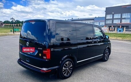Volkswagen Multivan T6 рестайлинг, 2022 год, 6 800 000 рублей, 4 фотография