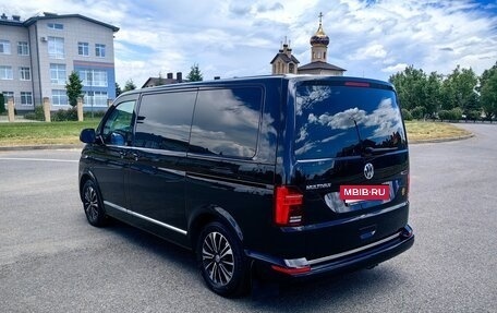 Volkswagen Multivan T6 рестайлинг, 2022 год, 6 800 000 рублей, 6 фотография