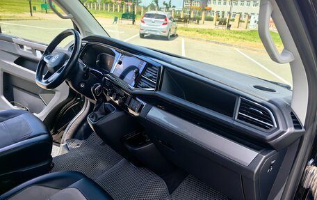 Volkswagen Multivan T6 рестайлинг, 2022 год, 6 800 000 рублей, 25 фотография