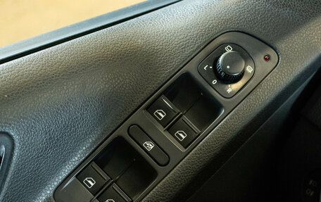 Volkswagen Tiguan I, 2013 год, 999 000 рублей, 13 фотография