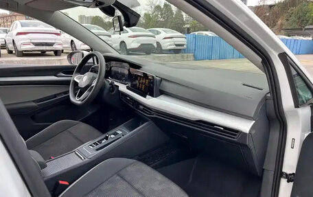 Volkswagen Golf VIII, 2021 год, 1 240 000 рублей, 7 фотография