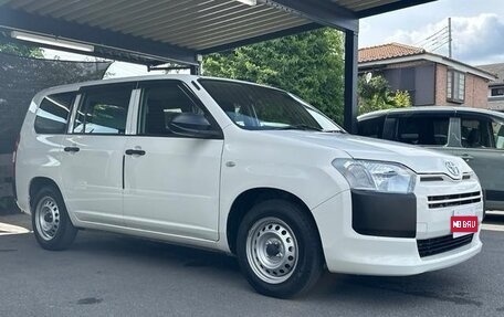 Toyota Probox I, 2016 год, 620 000 рублей, 1 фотография