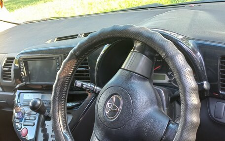 Toyota Wish II, 2003 год, 720 000 рублей, 5 фотография