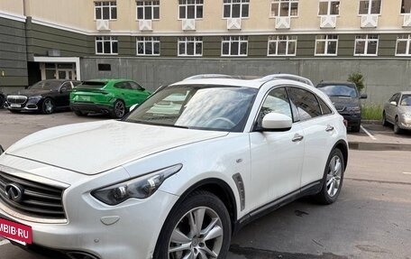 Infiniti QX70, 2013 год, 1 580 000 рублей, 5 фотография