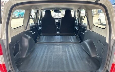 Toyota Probox I, 2016 год, 620 000 рублей, 23 фотография
