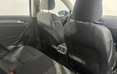 Volkswagen Golf VII, 2018 год, 1 519 000 рублей, 15 фотография